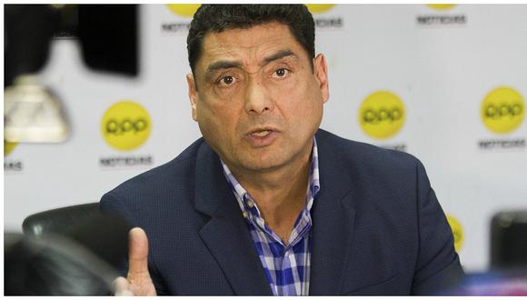 Jorge Villacorta: “Tenemos ministros de cuello y corbata que no bajan a la base social”  