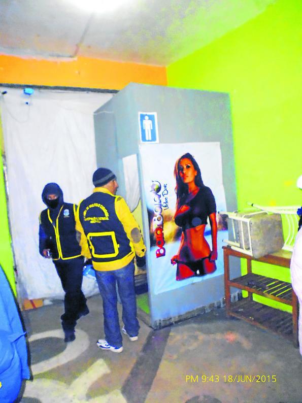 Bares atienden fuera de horario en Ascensión