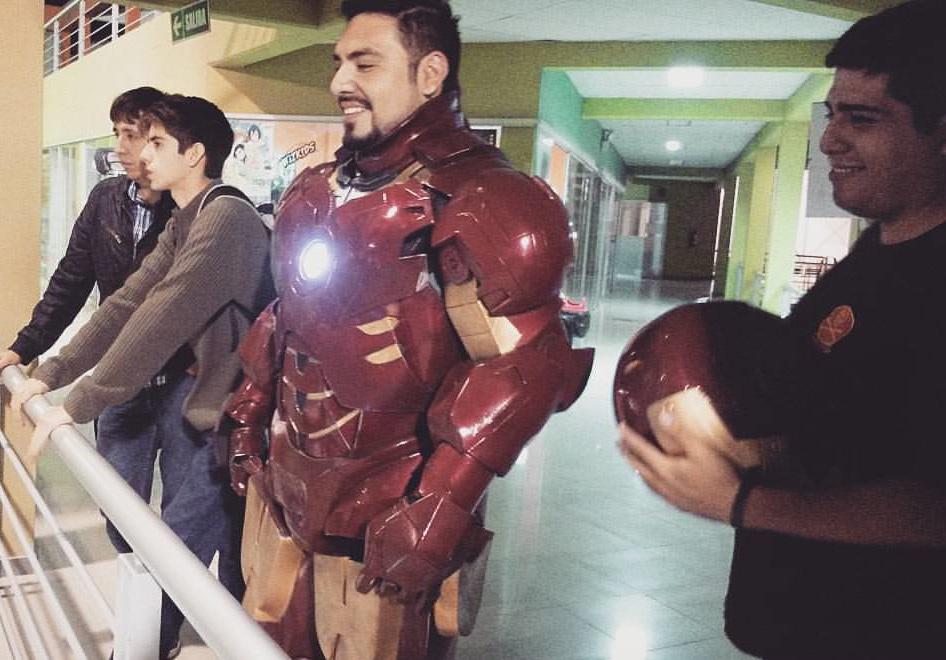 Facebook: Conoce al Iron Man de Chiclayo (FOTOS)