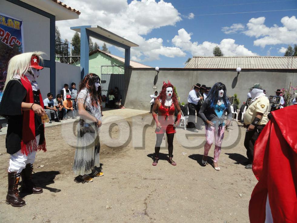 Camilles dan alegría  en fiesta de la Virgen del Cocharcas (FOTOS)