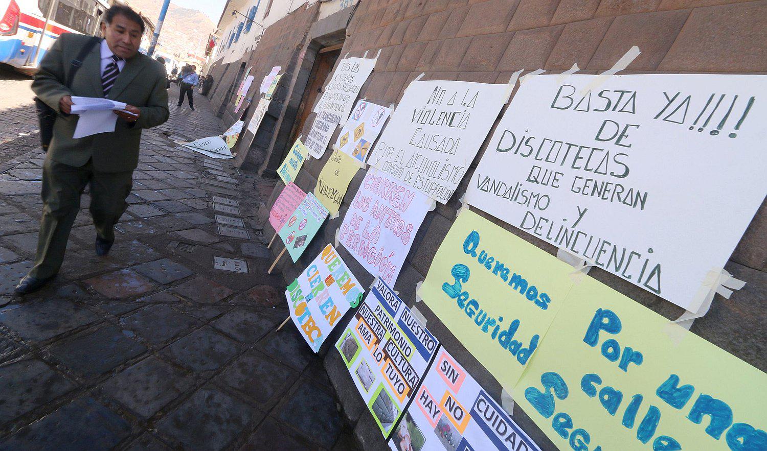 Cusco: Con marcha exigien la clausura de discotecas clandestinas (VIDEO)