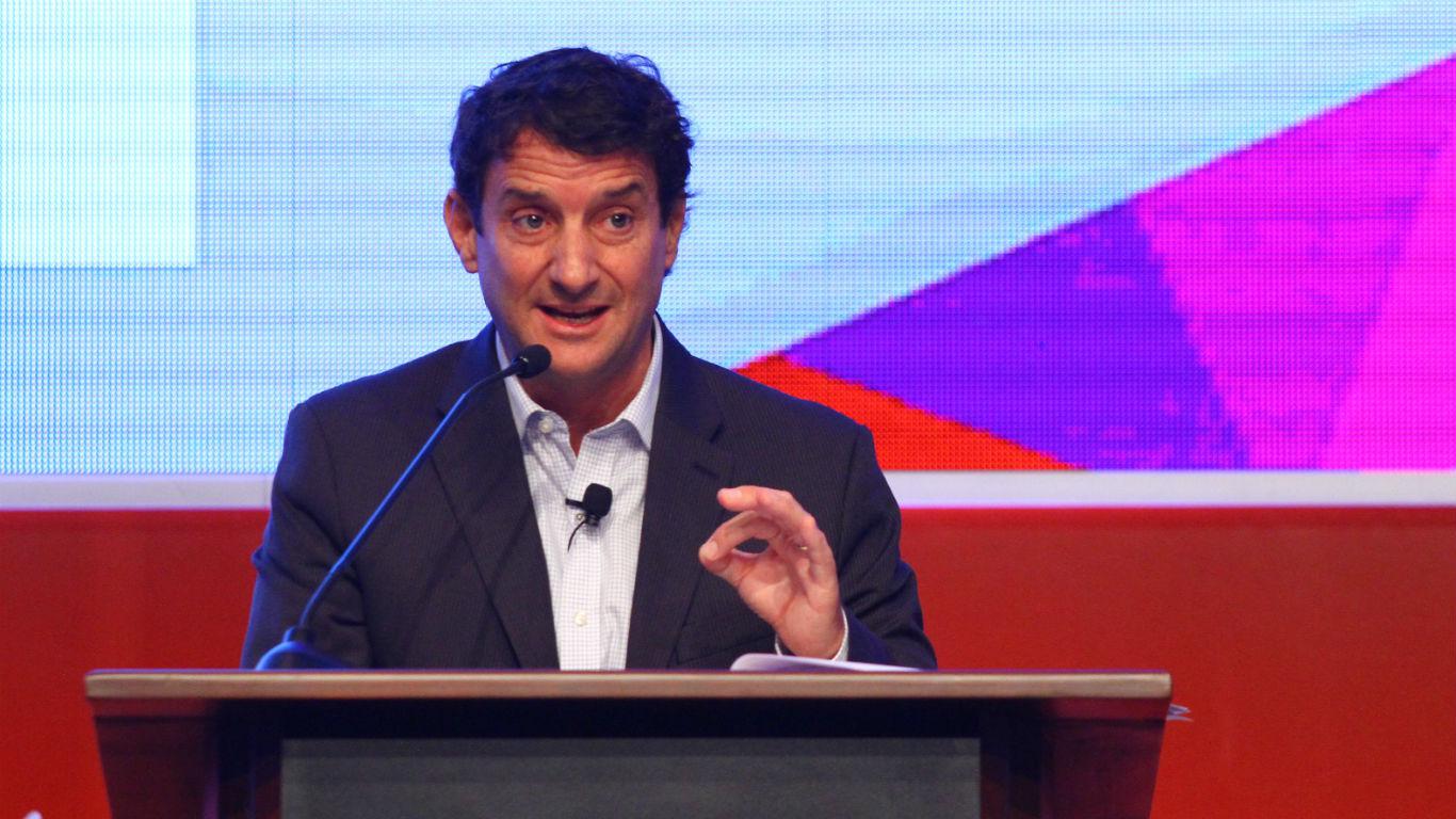 Renzo Reggiardo anunció su retiro de la contienda electoral