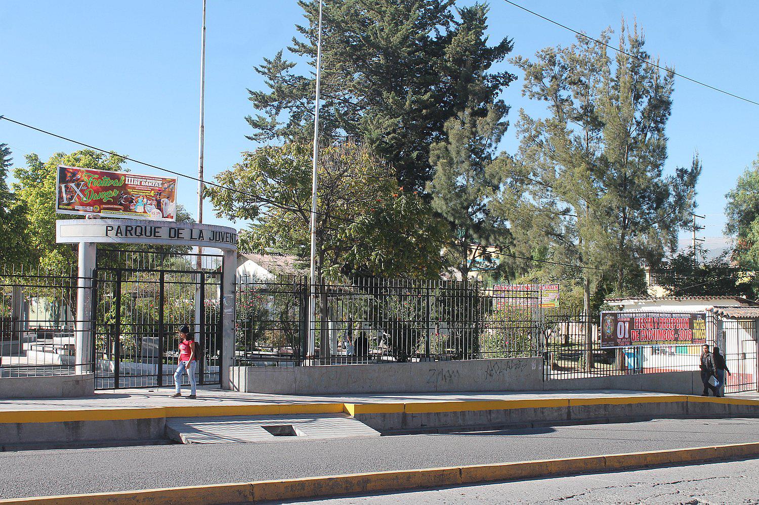 Federación de estudiantes le dice "No a supermercados y sí a las borracheras"