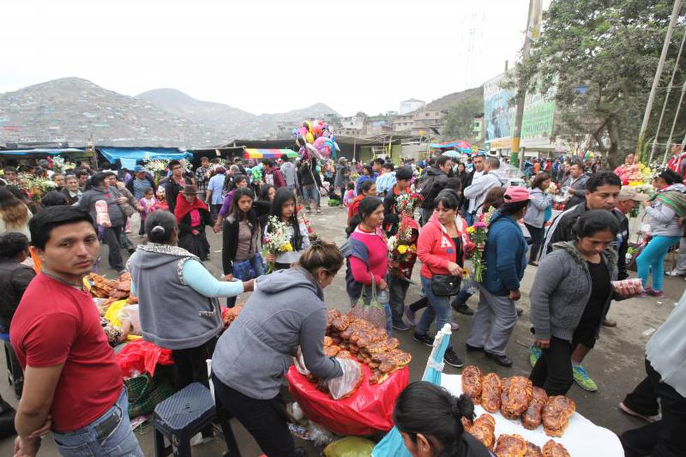 Así se vivió el Día de los Muertos en el cementerio de Nueva Esperanza (FOTOS)