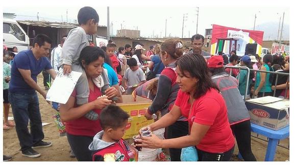 Mil niños de Alto Trujillo recibieron desayuno y juguetes por 53° Aniversario de El Porvenir