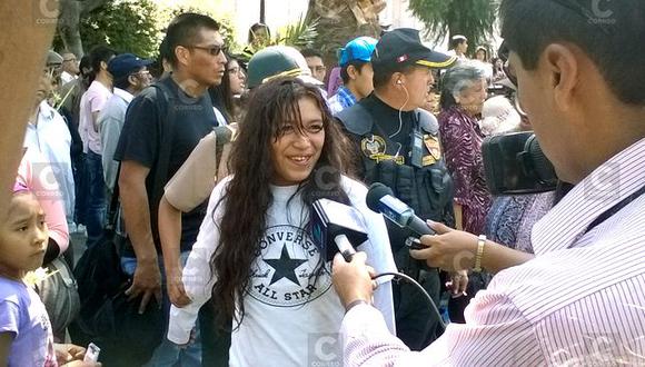 Semana Santa: PNP detiene a mujer que sacó una pistola en plena bendición de ramos