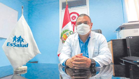 El funcionario César Augusto Palomino Maguiña precisó que ha decidido renunciar a su postulación y priorizar la atención a sus pacientes.