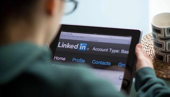 LinkedIn pide que cambien su contraseña por pirateo de cuentas