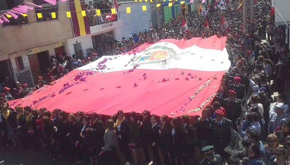 Inició tradicional procesión de la bandera por los 90 años del retorno de Tacna al Perú
