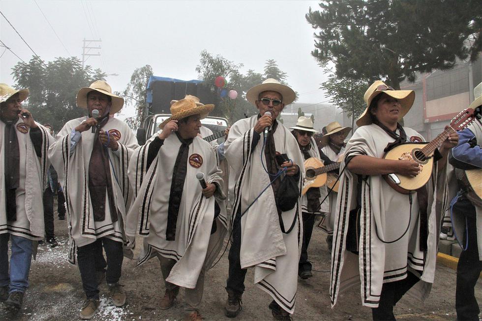 ​Cientos festejaron el viejo carnaval loncco de Cayma