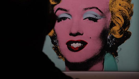 El icónico cuadro, titulado "Shot Sage Blue Marilyn" se convierte así en la segunda obra más cara de la historia vendida en subasta. (Foto:  TIMOTHY A. CLARY / AFP)
