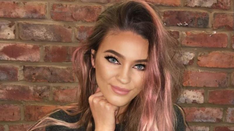 Modelo británica pierde la vida por un selfie