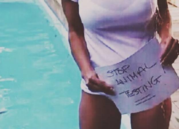 Ice Bucket Challenge: Pamela Anderson se niega al reto porque la ALS se estudia en animales