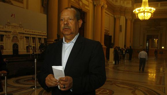 Congresista Octavio Salazar propone citar a exContralor por compra del satélite