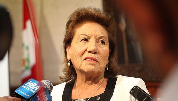 Alcaldesa de Arequipa pide sanción para congresista Moises Mamani