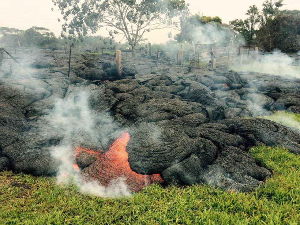 Impactante: Río de lava amenaza destruir pueblo de Hawai (VIDEO)