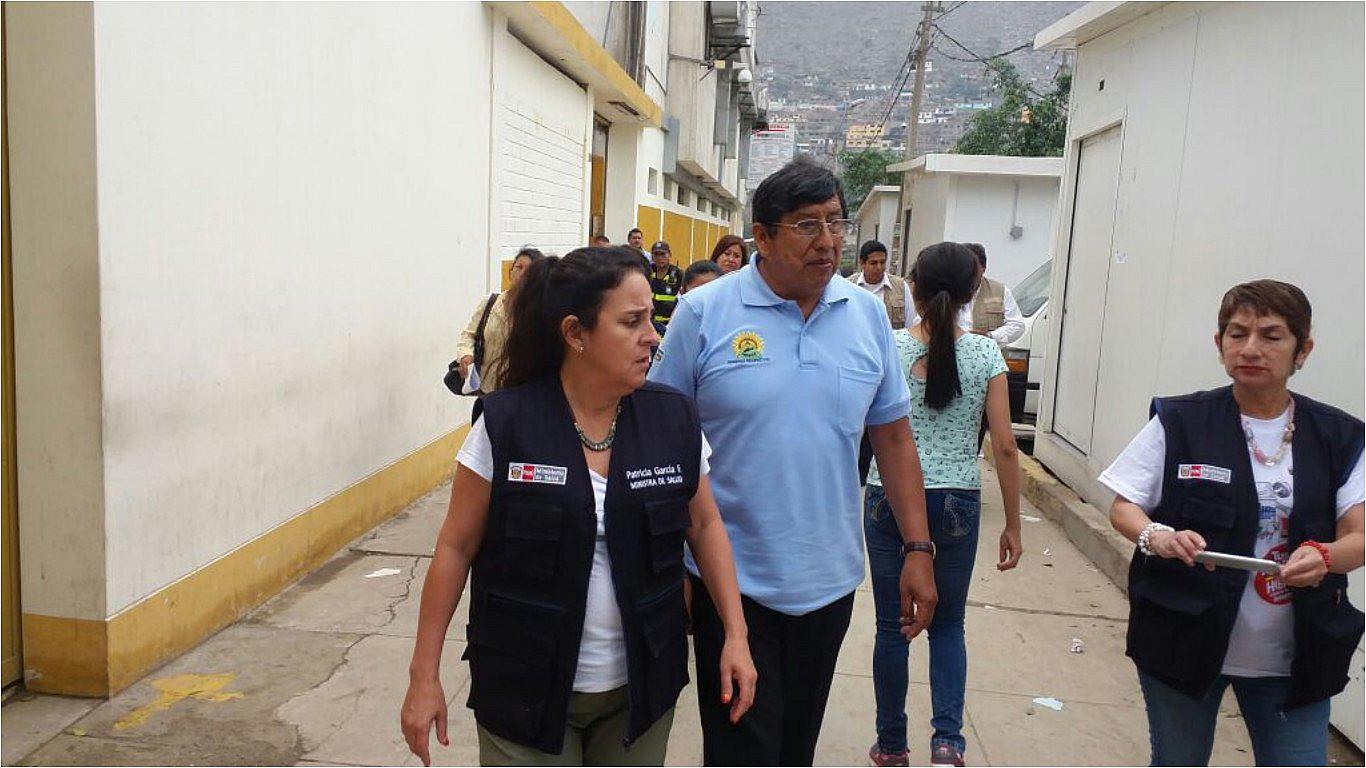 Ministra de Salud atrapada por el huaico en Chosica