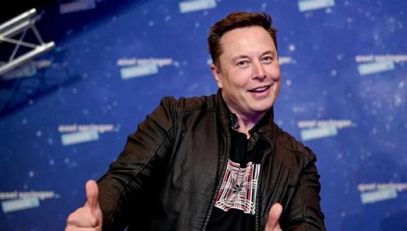 Elon Musk ha asegurado que “sigue comprometido con la adquisición” de Twitter. (Foto: AFP)
