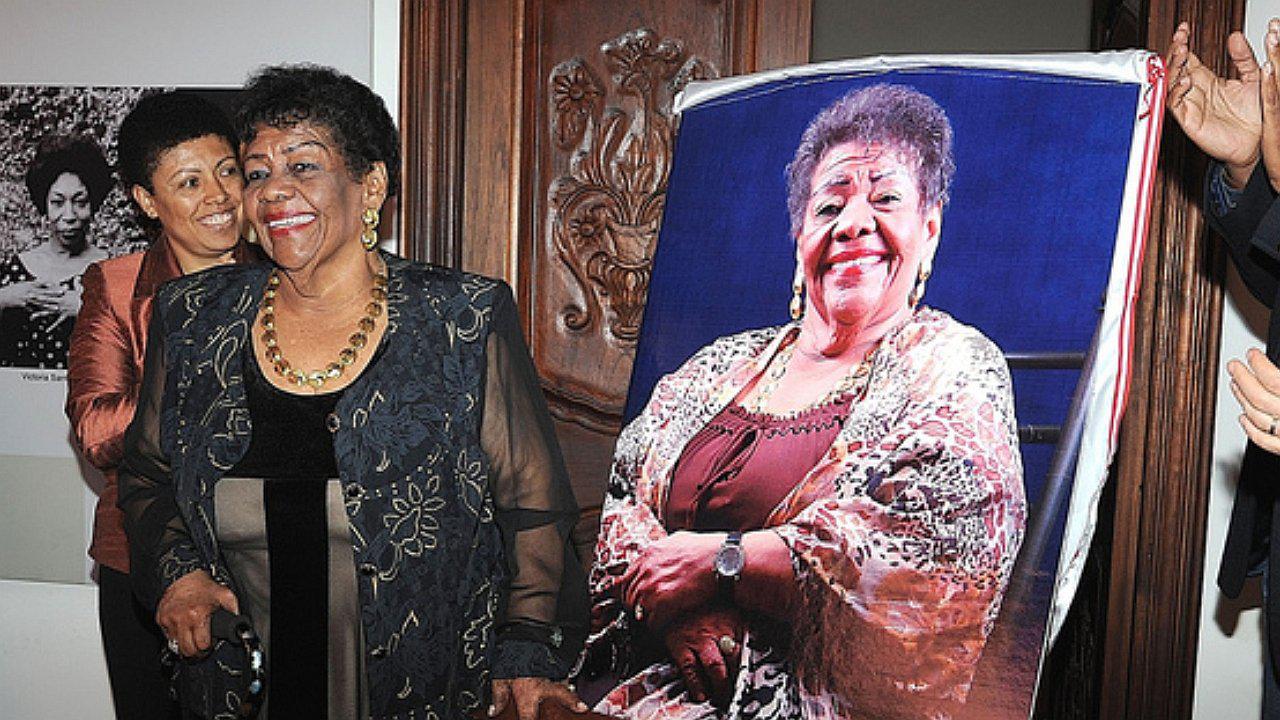 Muere actriz peruana Esther Chávez 