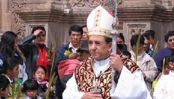 Puno: vuelven a suspender audiencia en contra de obispo Jorge Carrión