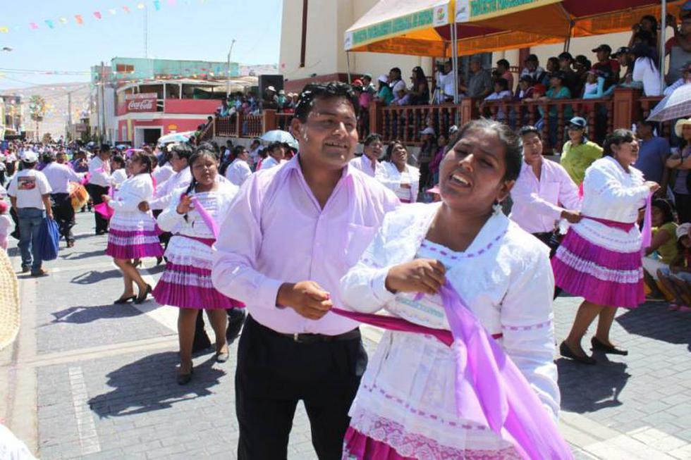 Locumba cerró los carnavales con vistoso pasacalle