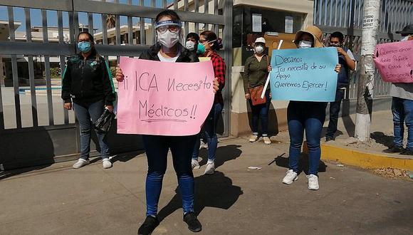 Ica: Egresados de Medicina exigen su título profesional