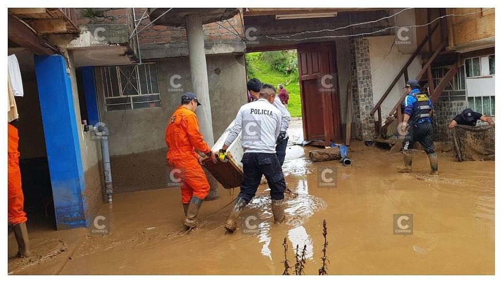 Deslizamientos provocan daños en viviendas y cultivos en Huancayo (FOTOS)