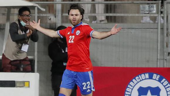 Ben Brereton tiene cuatro goles en la selección de Chile. (Foto: AFP)
