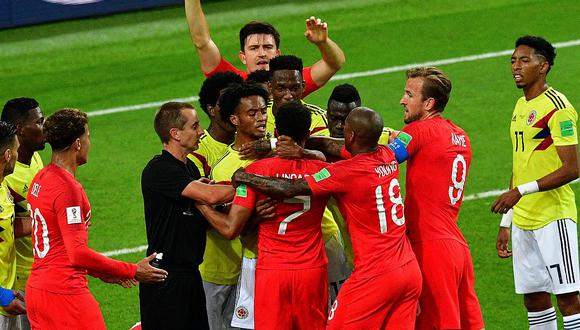 Defensa titular de Inglaterra: "Colombia es probablemente el equipo más sucio que he enfrentado"