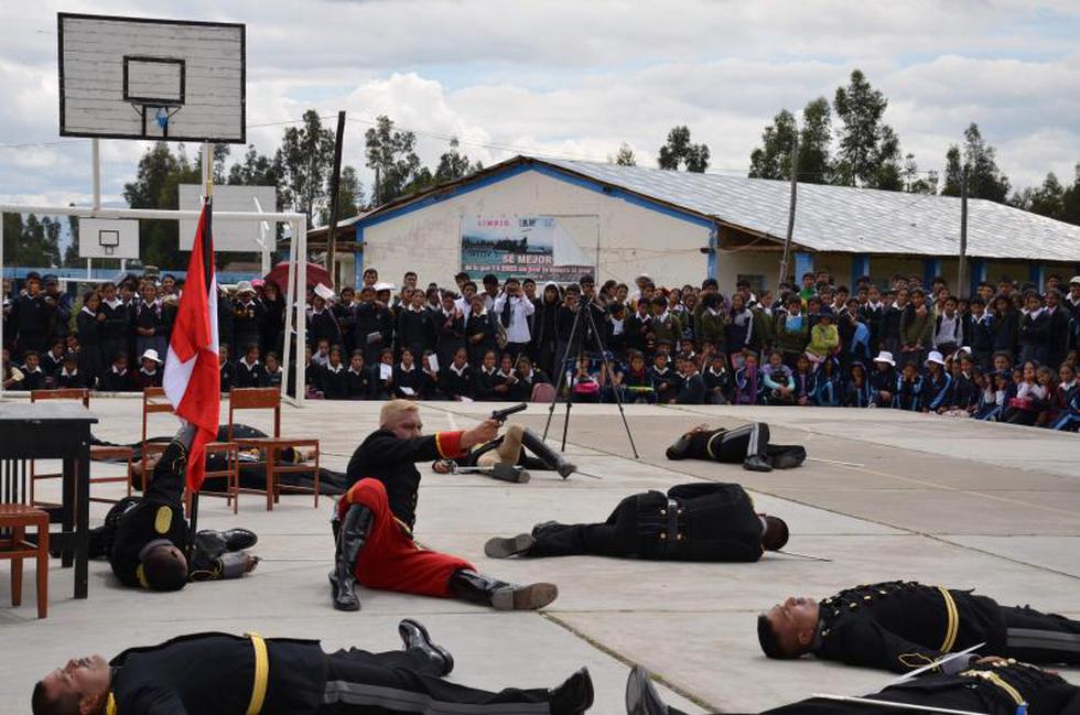 Ejército Peruano escenifica la Batalla de Arica (FOTOS)