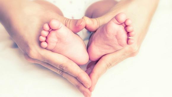 Estudio revela que genes del padre pueden tener impacto en el amor maternal