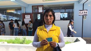 ​Mujer acude temprano a votar, pero le ponen multa por no asumir rol de miembro de mesa