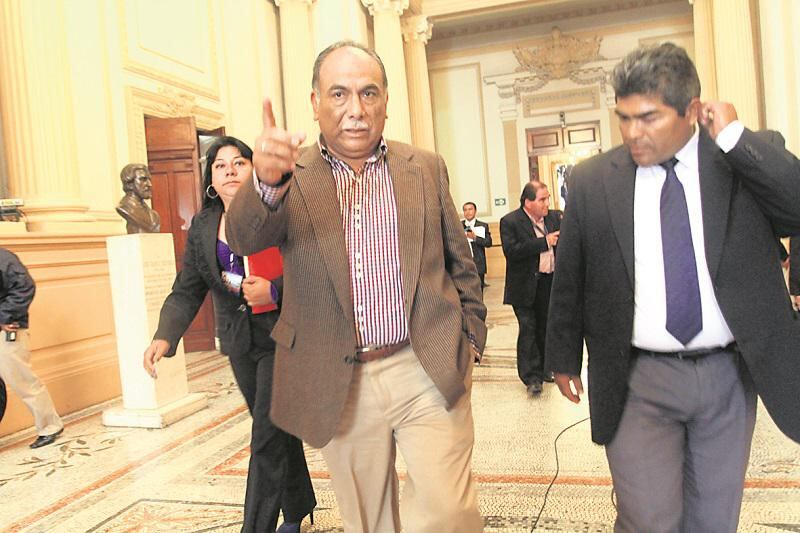 Rogelio Canches deja Gana Perú