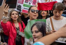 Autoridades de Irán revisan la ley del velo obligatorio tras violentas protestas
