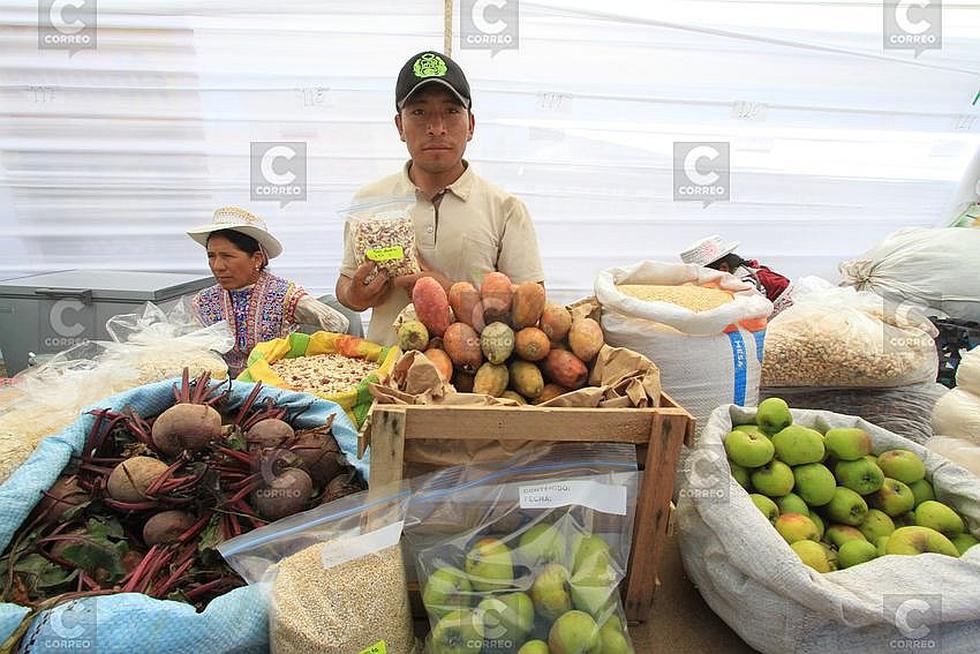 Caylloma ofrece sus productos y tradiciones en "Festicolca" (FOTOS)