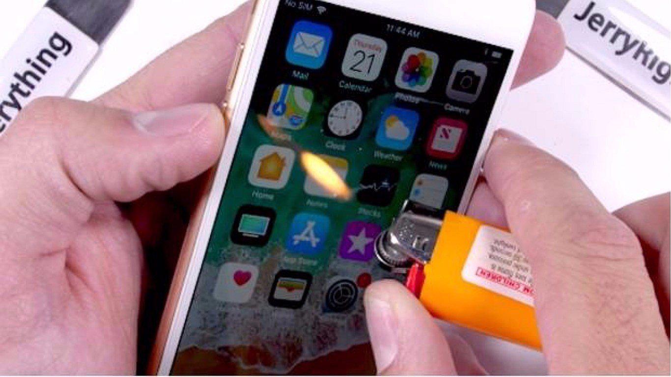 Youtuber somete a prueba de fuego el iPhone 8 (VIDEO)