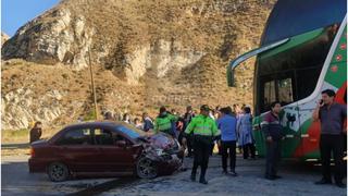 Minero muere en choque de auto con bus y otros tres quedan heridos