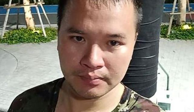 Medios locales informaron que el atacante se hizo con varias armas de un arsenal del ejército antes de llevar a cabo su matanza en el centro comercial de la ciudad. (AFP).