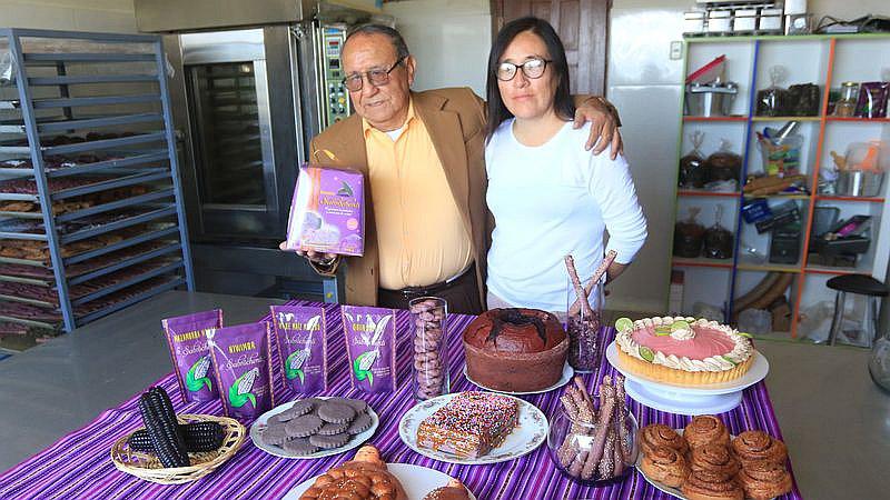 Maíz morado, base  de productos nuevos,  ricos y saludables