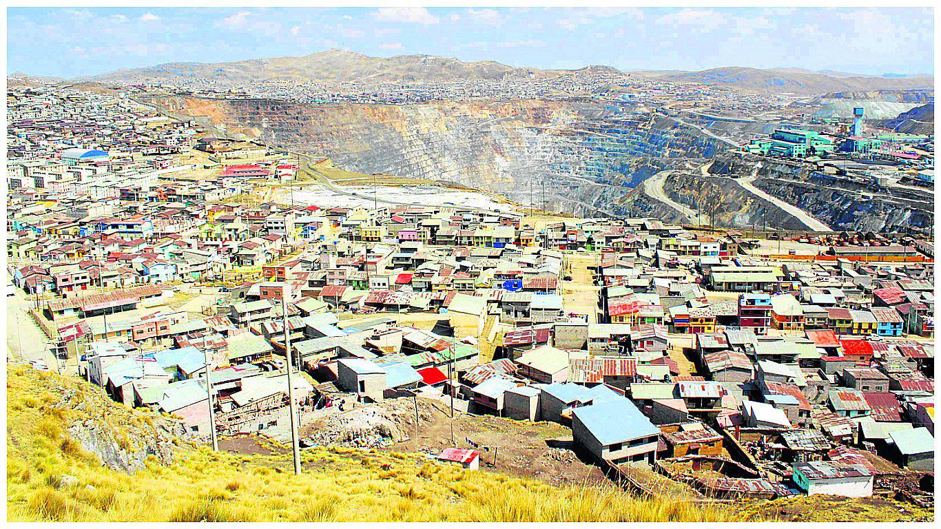 ​Abogados plantean derogatoria de la Ley del traslado de Cerro de Pasco