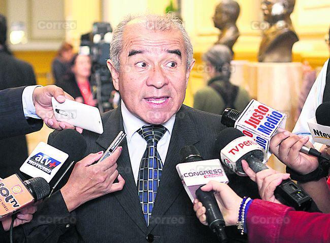 Congresista Gustavo Rondón vuelve a Comisión de Fiscalización 