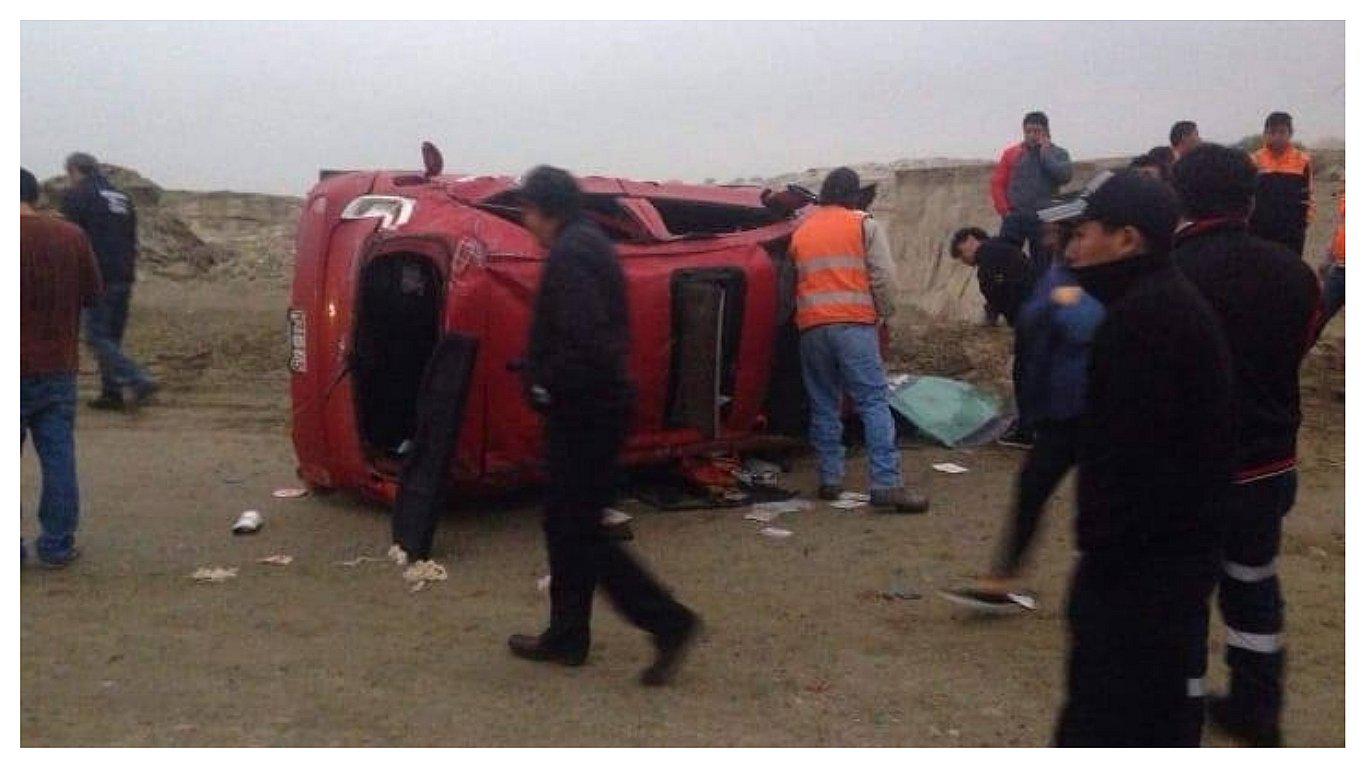 Un automóvil que se dirigía a Talara se despista y fallece un trabajador chiclayano