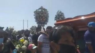 Piura: Familiares entierran a “Satty” en cementerio La Campana de Talara