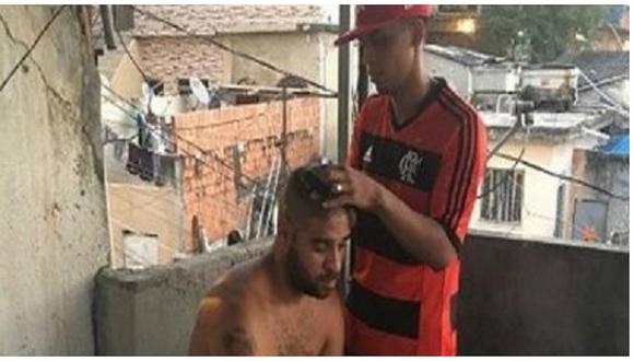 ​Adriano, ex seleccionado de Brasil, termina sus días en una favela