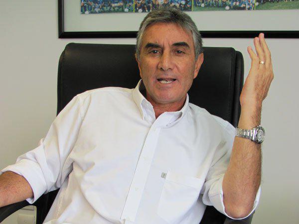 Juan Carlos Oblitas afirmó que Ricardo Gareca permanecerá en su cargo