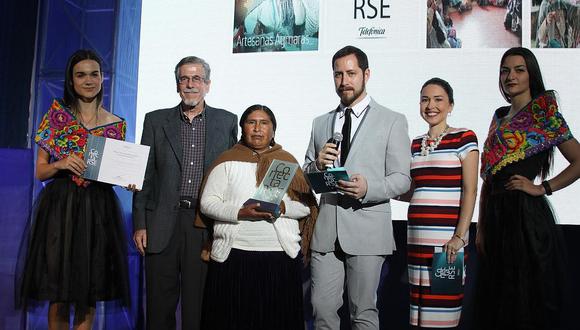 Puno: Coordinadora de Mujeres Aymaras recibe premio de "Conectarse para crecer"