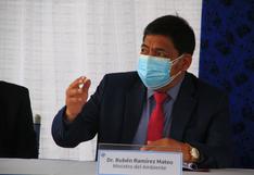 Recolectan firmas para interpelar al ministro del Ambiente, Rubén Ramírez