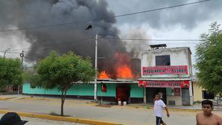 Piura: Fuego arrasó con tres casas en Tambogrande