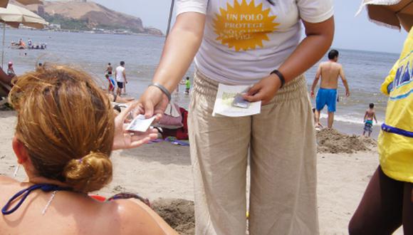 Campaña de despistaje de cáncer de piel en playa Los Yuyos
