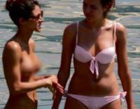 Revista 'Interviú' muestra a Anahí de Cárdenas haciendo topless en Ibiza